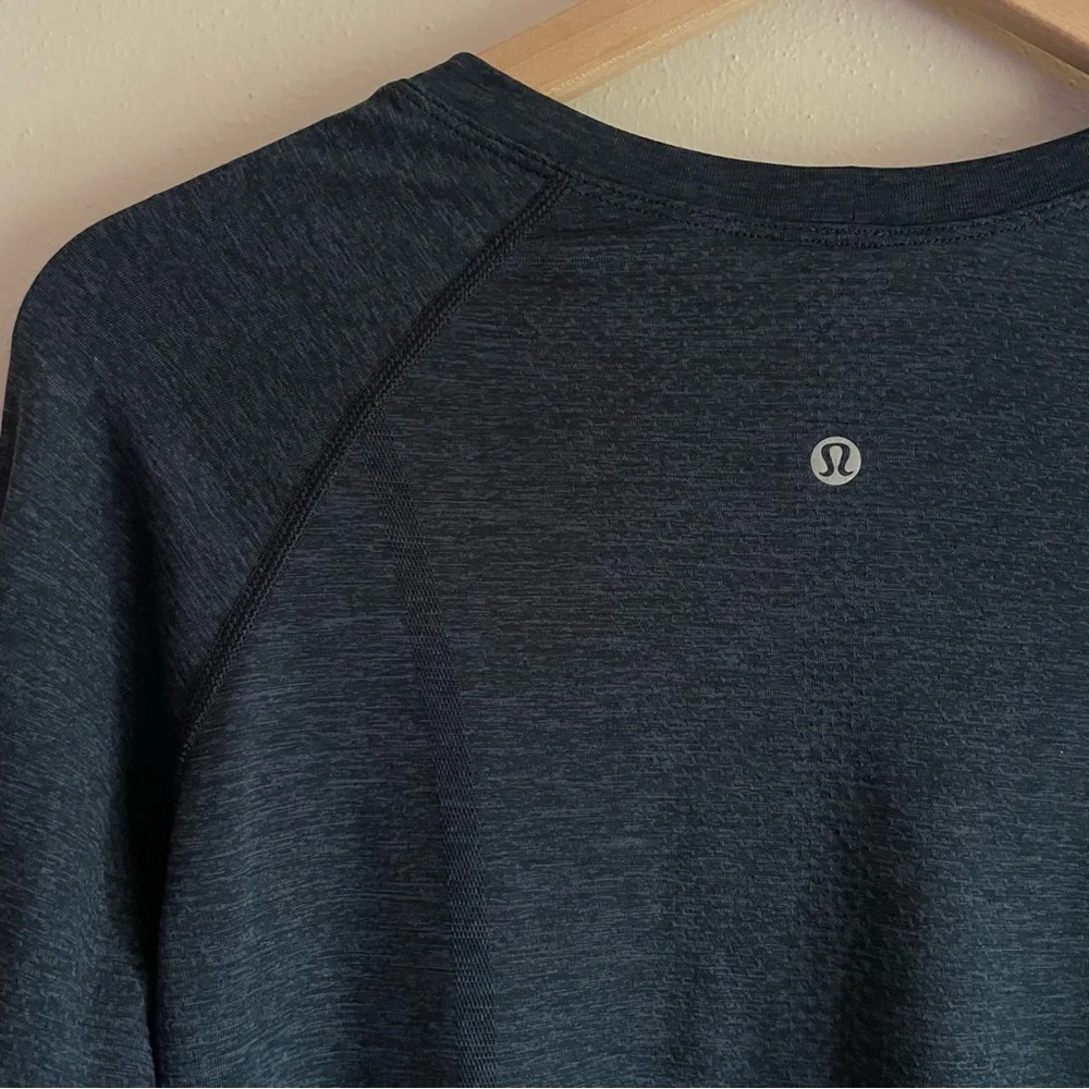 Lululemon Swiftly Tech Long Sleeve Shirt 2.0 True Navy / Iron Blue - Picture 9 of 12